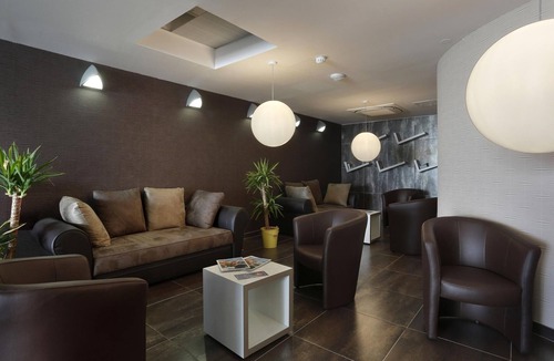 Saint-Jean-de-Vedas Apartment | City Access Stay Near Montpellier