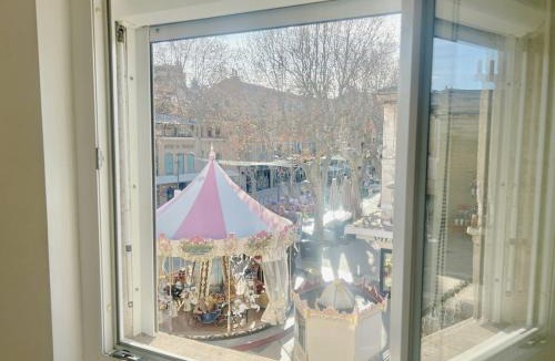 Istres Apartment | City Vibes - Spacieux, Clim, Centre-ville, 6 adultes et 1 enfant