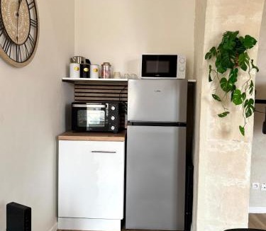 Faubourg Apartment | CLIM - Hypercentre - Arche en pierre
