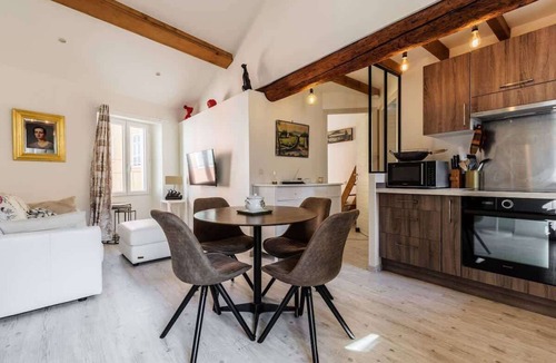 Villefranche-sur-Mer Apartment | Cocoon in the old town