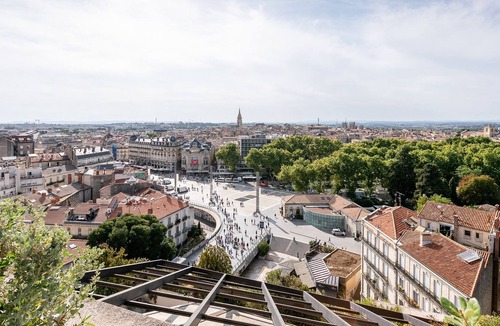 Comedie Apartment | Comedy: Duplex 11th floor panoramic view air conditioning ☀