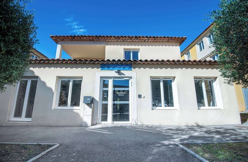 Le Tholonet Apartment | Comfort Aparthotel Aix Le Tholonet