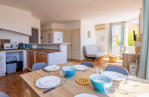Valras-Plage Apartment | Comfort & Charm – 1-Min Walk to the Sea