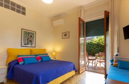 Sorrento City Centre Apartment | Comfortable apartment 4 in Villa Rosa Sorrento