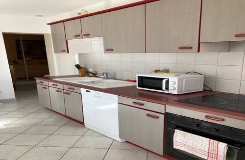 Perols House | Comfortable vacation home, near beach and Montpellier, ideal for families