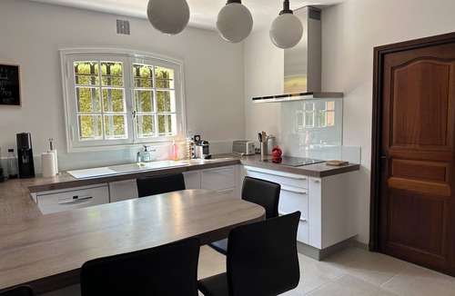 Boulouris-sur-Mer House | Completely renovated villa near sea swimming pool 4 air-conditioned bedrooms sleeps 10