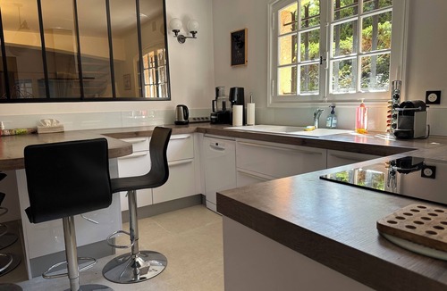 Boulouris-sur-Mer House | Completely renovated villa near sea swimming pool 4 air-conditioned bedrooms sleeps 10