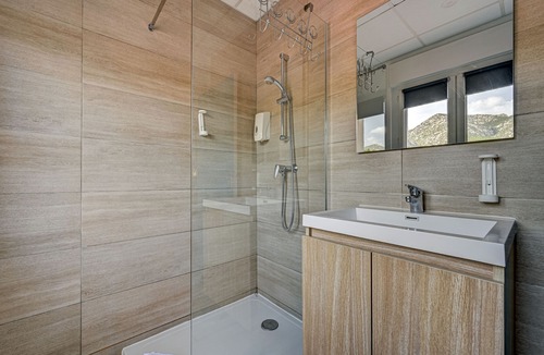 Gemenos Hotel | Contact Hôtel Le Provence