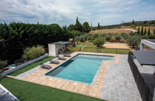 Gardanne House | Contemporary house between Aix en Provence and Marseille