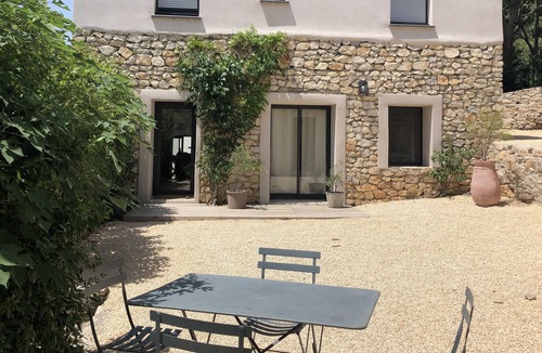 Quartier des Espesses Villa | Contemporary villa near the city center of Nimes