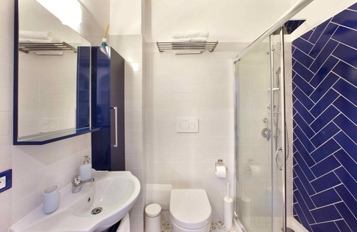 Sorrento City Centre Apartment | Cool Apartment in Sorrento Center