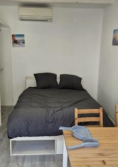 Saint-Maximin-la-Sainte-Baume Apartment | cosy studio