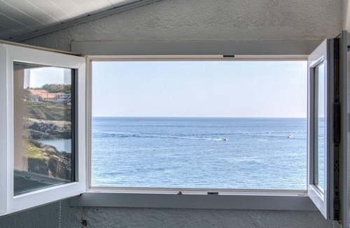 Collioure Apartment | Costavela - Beach location in Collioure
