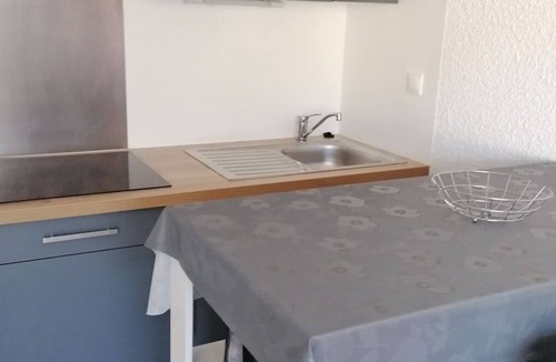 Cavalaire-sur-Mer Apartment | Cosy apartment for 4 people with A/C, WIFI, TV, terrace and pets allowed