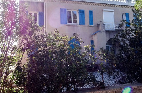 Les Lecques Apartment | Cosy apartment for 2 people with WIFI, A/C, TV and parking