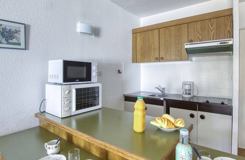 Les Lecques Apartment | Cosy apartment for 4 guests with WIFI, TV, terrace and parking