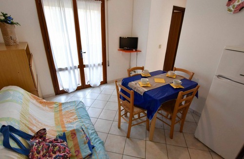 Rosolina Mare Apartment | Cosy apartment for 4 people with WIFI, A/C, TV and pets allowed
