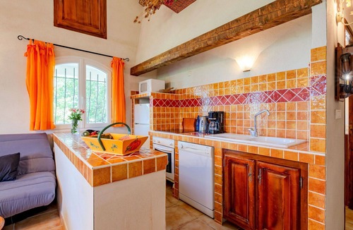 Bauduen Villa | Cosy apartment in villa for 6 people with WIFI, TV, balcony, pets allowed and panoramic view