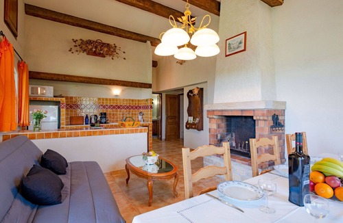 Bauduen Villa | Cosy apartment in villa for 6 people with WIFI, TV, balcony, pets allowed and panoramic view