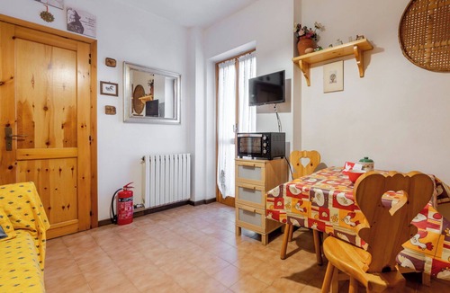 Frabosa Sottana Apartment | Cosy apartment for 4 people with TV and balcony