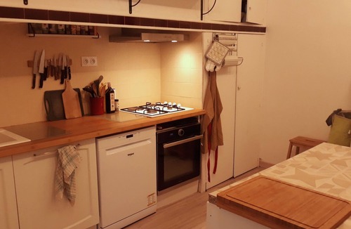 Sigean Apartment | Cosy apartment with backdoor terrace, ideal for families