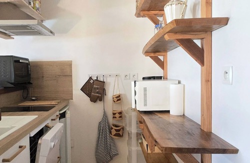 Les Sagnieres Apartment | Cosy gîte, pool and mountain views. Near Serre-Ponçon