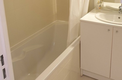 Cavaillon Apartment | Cosy Studio Balcon / Tennis / Swiminng Pool