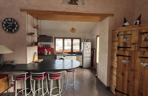 Jausiers House | Cosy village house