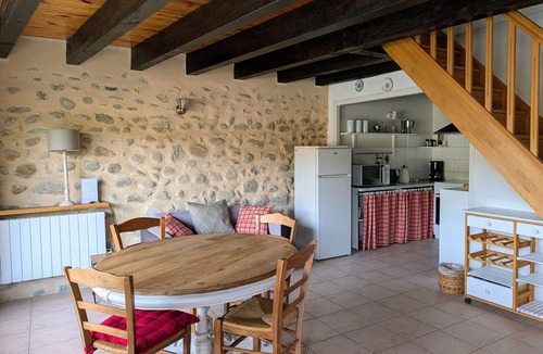 Vaumeilh Cottage | Cottage-Cottage-Ensuite with Shower-Countryside view