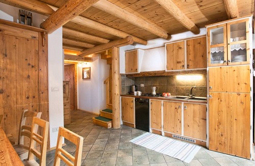 Bellamonte Apartment | Cottage in Bellamonte with hot tub