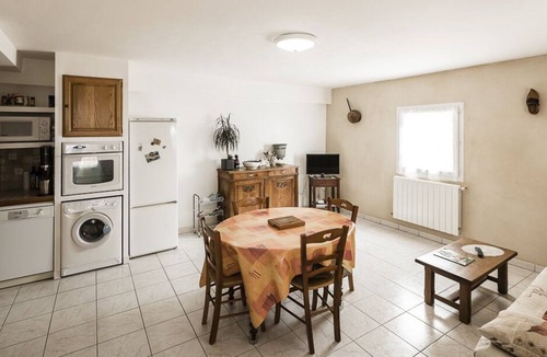 Montagnac House | Cottage on a wine estate 10kms from the Etang de Thau