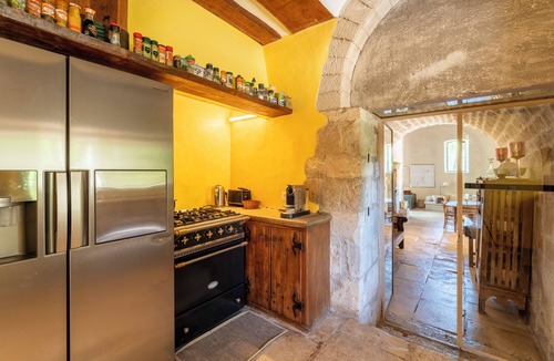 Bonnieux Villa | Country House 'Prieuré Saint Symphorien' with Private Pool, Private Terrace and Wi-Fi