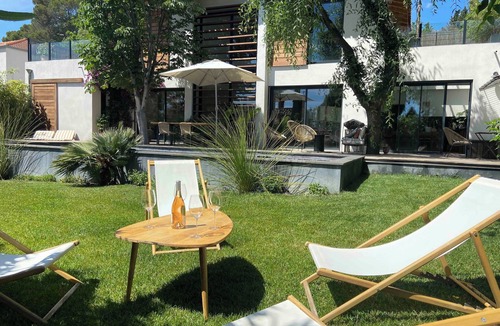 Nord House | Country in the city! A privileged setting just 8 minutes' walk from the town center