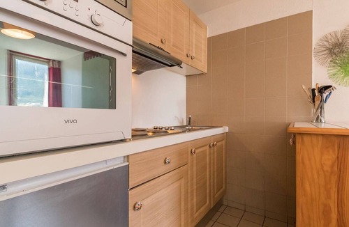 Briancon Apartment | Cozy 2-Room Apartment for 4-6, Near Prorel Cable Car, South-Facing Balcony, Ski Locker