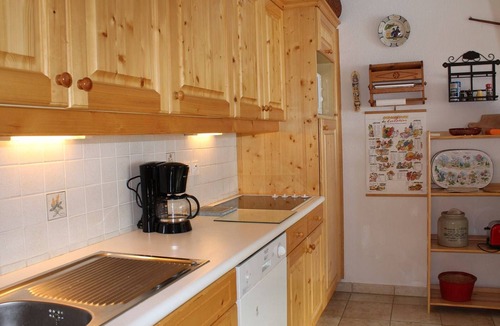 Les Claux Apartment | Cozy apartment for 6 with mezzanine and garage in Vars