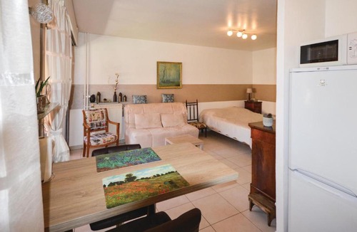 Vallauris Apartment | Cozy Apartment In Vallauris With Swimming Pool