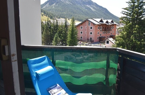 Montgenevre Apartment | Cozy apartment near the slopes with parking in Montgenèvre