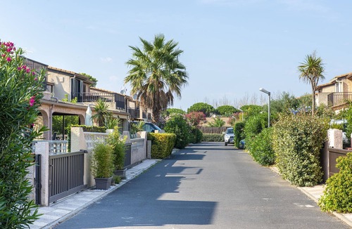 Portiragnes-Plage House | Cozy beach House in Les Tamaris