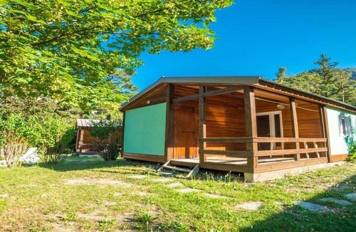 Meolans-Revel Ski Chalet | Cozy chalet, pets welcome - 2 guests