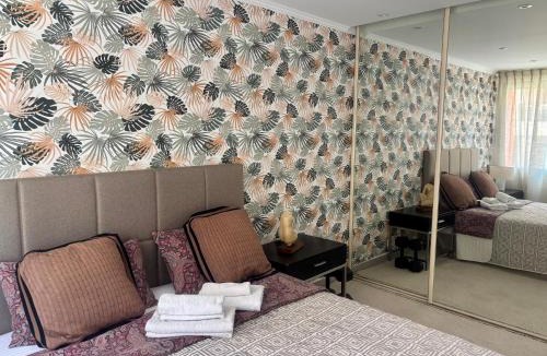 Roquebrune-Cap-Martin Apartment | Cozy flat Steps from Monte Carlo Tennis & Beach