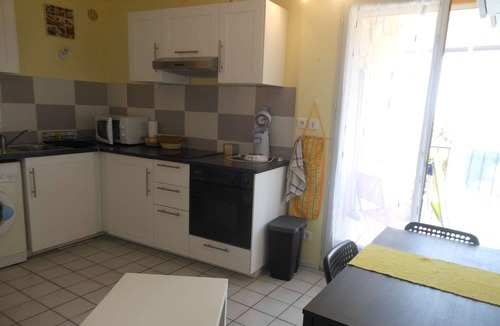 Saint-Pierre-la-Mer Apartment | Cozy 1BR Apt with Balcony & Parking, 800m from Beach in Saint-Pierre-La-Mer