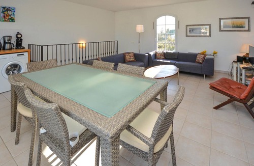 Aigues-Mortes House | Cozy home in Aigues-Mortes with house sea view