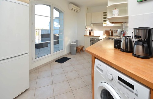 Aigues-Mortes House | Cozy home in Aigues-Mortes with house sea view