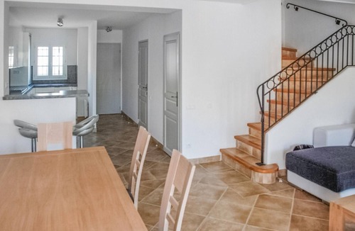 Aigues-Mortes House | Cozy home in Aigues-Mortes with house sea view