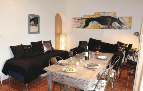 Reillanne House | Cozy Home In Reillanne With Wifi