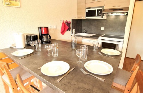 La Salle-les-Alpes Apartment | Cozy Mountain Studio for 4 with Ski-In Access and Seasonal Pool