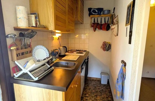 Vallouise Apartment | Cozy Mountain Apartment for 4 People