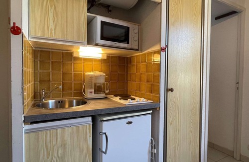 Montgenevre Apartment | Cozy Mountain Studio for 4 in Montgenèvre - Central Location and Great Amenities