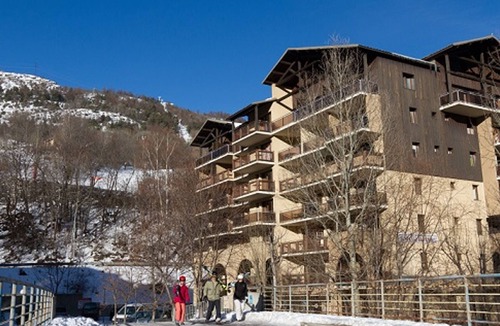 Briancon Apartment | Cozy Studio · Ski-in/ski-out · Wifi · Pet-friendly