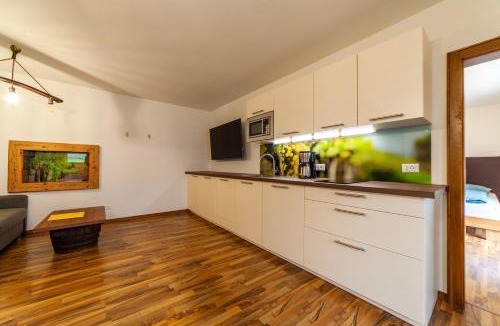 Rifiano Apartment | Der Bognerhof - Ferienwohnungen mit beheiztem Salzwasserpool in Riffian bei Meran